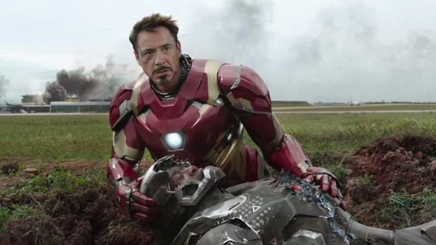 Iron Man and War Machine in a still from Captain America: Civil War.