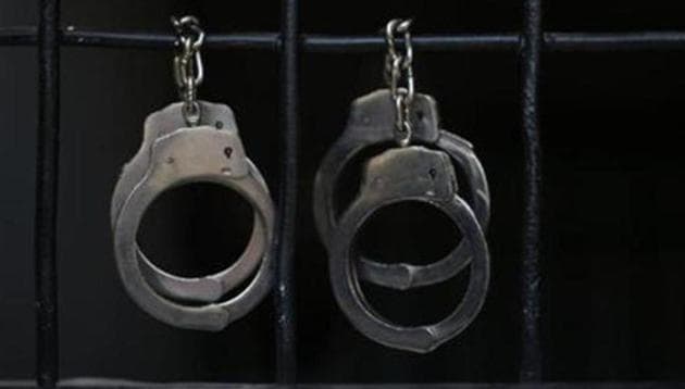 The police had invoked Indian penal code (IPC) Sections 143 (offence against public tranquillity) ,147 (rioting) ,148 ( rioting armed with deadly weapon ),149 ( unlawful assembly), 326 (voluntarily causing grievous hurt by dangerous weapons or means ), 323 (voluntarily causing hurt ), 504 (intentional insult with intent to provoke breach of the peace) and 506 (1) (criminal intimidation). (HT REPRESENTATIONAL PHOTO)