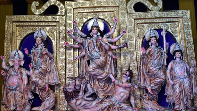 Durga Puja celebration of Banga Bharati at Masulkar colony in Pimpri. (HT PHOTO)