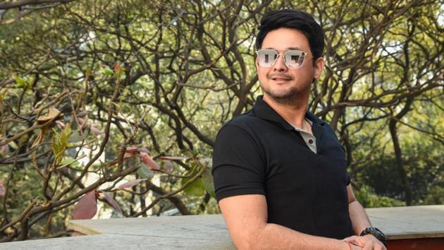 Swapnil Joshi will be seen in a completely new avatar of a radio jockey in his new show Share it with Swapnil(Sanket Wankhade/HT PHOTO)