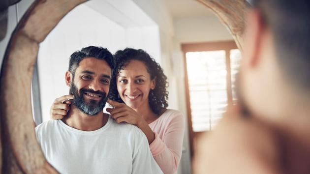 A dry, unkempt beard is a turn off. If you want your beard to look majestic at a party, then here’s what you need to do. First, trim your beard and shape it according to your face cut, shampoo it and then hydrate it with beard oil.(Getty Images)