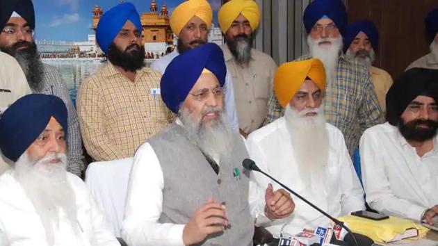 SGPC president Gobind Singh Longowal chaired a meeting of the Sikh History Research Board, where this decision was taken on Wednesday.(HT File)