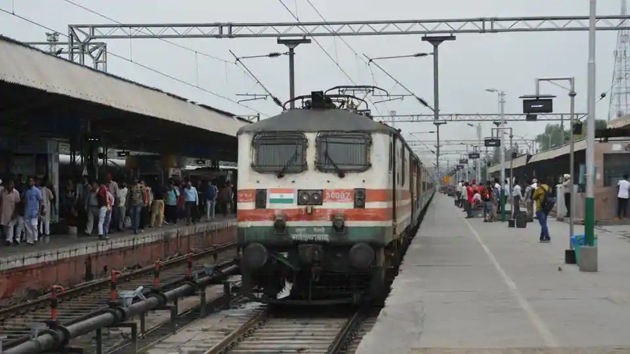 The one-day ‘Rail Roko’ agitation led to the cancellation of five passenger trains — Bhagtanwala-Khemkaran-Bhagtanwala, Amritsar-Qadian-Amritsar, Ferozepur-Jalandhar City, Jalandhar City-Amritsar and Amritsar-Jalandhar city. (HT Photo) The one-day ‘Rail Roko’ agitation led to the cancellation of five passenger trains — Bhagtanwala-Khemkaran-Bhagtanwala, Amritsar-Qadian-Amritsar, Ferozepur-Jalandhar City, Jalandhar City-Amritsar and Amritsar-Jalandhar city. (HT Photo)