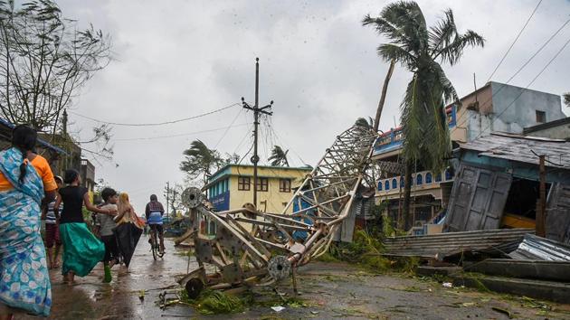 A damaged mobile tower seen struck down on road due to Cyclone Titli, at Barua village of Srikakulam.(PTI)