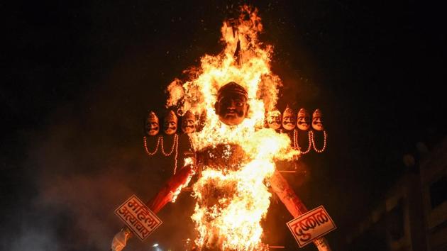 An effigy of Ravana goes up in flames at Pune Lokmanya festival as the city celebrates Dussehra on Thursday. The festival, signifying victory of good over evil, will be celebrated in the rest of India on Friday. (Sanket Wankhade/HT PHOTO) An effigy of Ravana goes up in flames at Pune Lokmanya festival as the city celebrates Dussehra on Thursday. The festival, signifying victory of good over evil, will be celebrated in the rest of India on Friday. (Sanket Wankhade/HT PHOTO)