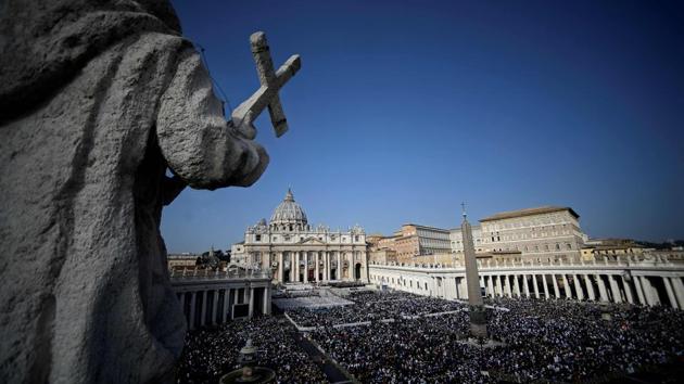 A view of a mass for a canonization ceremony of Pope Paul VI and the martyred Salvadoran Archbishop Oscar Romero in St Peter’s Square at the Vatican. (Filippo Monteforte / AFP)