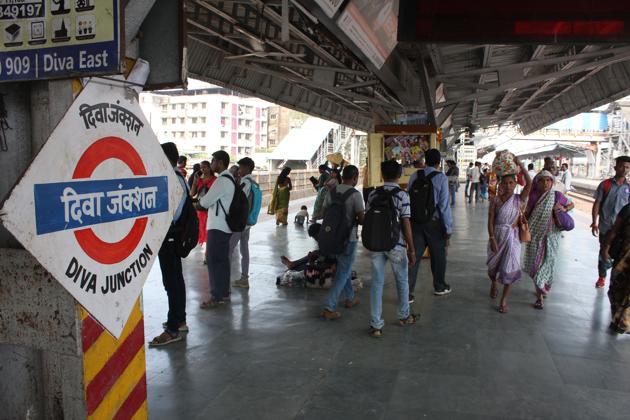 Diva Station near Mumbai. (Praful Gangurde) Diva Station near Mumbai. (Praful Gangurde)