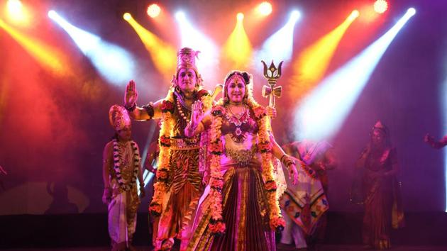 Bollywood actor Hema Malini visits the lake city Thane during Navratri. The actress who is also a classical dancer performed as the Goddess Durga in a programme focussing on women empowerment, in Maharashtra. (Praful Gangurde / HT Photo) Bollywood actor Hema Malini visits the lake city Thane during Navratri. The actress who is also a classical dancer performed as the Goddess Durga in a programme focussing on women empowerment, in Maharashtra. (Praful Gangurde / HT Photo)