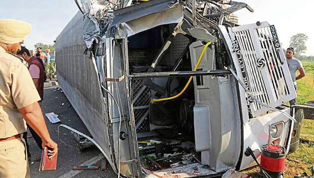 The bus had started from the Rupnagar depot and the accident took place near Jangpura village, 3km from Banur division, in Patiala around 10am. (Bharat Bhushan/ HT) The bus had started from the Rupnagar depot and the accident took place near Jangpura village, 3km from Banur division, in Patiala around 10am. (Bharat Bhushan/ HT)