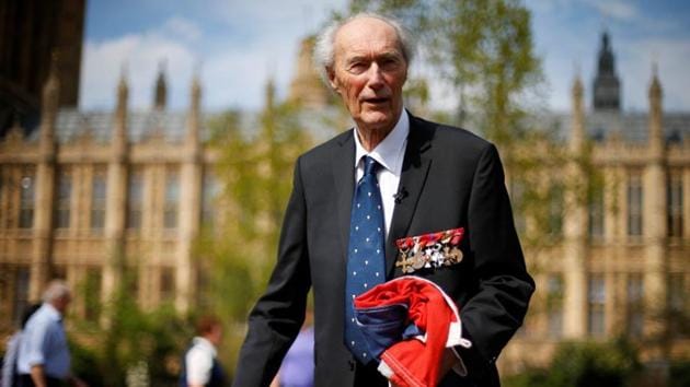 Joachim Roenneberg, serving behind enemy lines in his native Norway during the German occupation, in 1943 blew up a plant producing heavy water, or D2O, a hydrogen-rich substance that was key to the later development of atomic bombs. (Reuters File Photo) Joachim Roenneberg, serving behind enemy lines in his native Norway during the German occupation, in 1943 blew up a plant producing heavy water, or D2O, a hydrogen-rich substance that was key to the later development of atomic bombs. (Reuters File Photo)