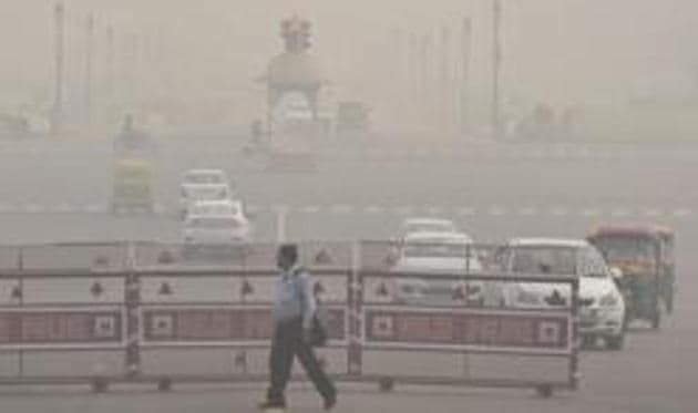 We struggle to make practical headway, with the result that the quality of urban living has steadily declined with poor air quality and congestion. Progress lies in finding practical solutions (Sonu Mehta/HT PHOTO) We struggle to make practical headway, with the result that the quality of urban living has steadily declined with poor air quality and congestion. Progress lies in finding practical solutions (Sonu Mehta/HT PHOTO)