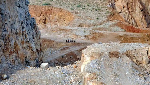 A severely denuded mining site in the Aravalli mountain range in Rajasthan.(HT/File Photo)