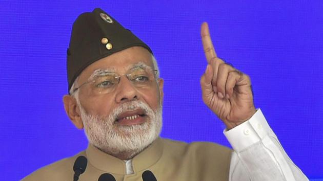 Prime Minister Narendra Modi told CBI chief Alok Verma to ‘let law take its own course’ when the latter briefed him on the allegations against agency special director Rakesh Asthana, an official said.(AP Photo)