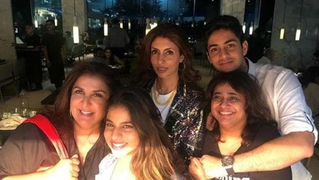 Farha Khan shared this lovely picture with Suhana Khan and Shweta Bachchan on Instagram.(Instagram)