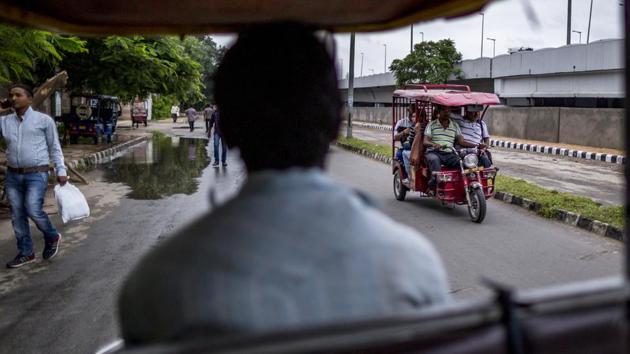 Unlike the estimated 1.35 million passenger EVs cruising around China, the number of electric cars plying Indian roads is a paltry 6,000, according to BNEF data. Chinese automakers sell more than that in three days. India’s largest automaker, Maruti Suzuki India Ltd., won’t sell its first EV until 2020. (Prashanth Vishwanathan / Bloomberg) Unlike the estimated 1.35 million passenger EVs cruising around China, the number of electric cars plying Indian roads is a paltry 6,000, according to BNEF data. Chinese automakers sell more than that in three days. India’s largest automaker, Maruti Suzuki India Ltd., won’t sell its first EV until 2020. (Prashanth Vishwanathan / Bloomberg)