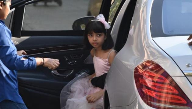 Aaradhya Bachchan stepped out with her mom or dad for the birthday party. Aaradhya Bachchan stepped out with her mom or dad for the birthday party.
