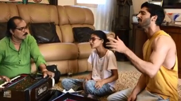 Sushmita Sen shared a video of daughter Renee and rumoured beau Rohman Shawl doing riyaaz together.