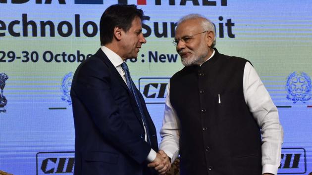 Prime Minister Narendra Modi and his Italian counterpart Giuseppe Conte “recognised the need to broad base defence ties and make them enduring and mutually beneficial”, said a joint statement issued after talks between the two leaders.(Vipin Kumar/HT Photo) Prime Minister Narendra Modi and his Italian counterpart Giuseppe Conte “recognised the need to broad base defence ties and make them enduring and mutually beneficial”, said a joint statement issued after talks between the two leaders.(Vipin Kumar/HT Photo)