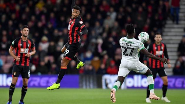 Bournemouth's Junior Stanislas (left) vies for the ball with Norwich City's Alexander Tettey.(AFP)