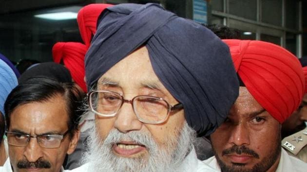 Former chief minister Prakash Singh Badal said that the facts given in class 12 history books about Sikh Gurus are sacrilegious(HT File)