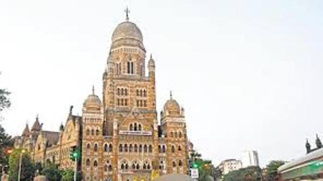 The BMC made it clear that it has not adopted any water cuts after elected representatives targeted the BMC over irregular water supply. (HT File) The BMC made it clear that it has not adopted any water cuts after elected representatives targeted the BMC over irregular water supply. (HT File)