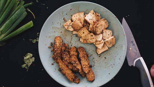 Tofu is silky, tender and easy to cook, apart from being packed with the protein, fibre and healthy carbs you need to feel satisfied and energised.(Unsplash)