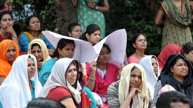 Sinhgad technical education society teaching and non-teaching staff had been through a rough journey for almost a year fighting with the college management for not giving salaries for more than 16 months. (HT FILE PHOTO) Sinhgad technical education society teaching and non-teaching staff had been through a rough journey for almost a year fighting with the college management for not giving salaries for more than 16 months. (HT FILE PHOTO)
