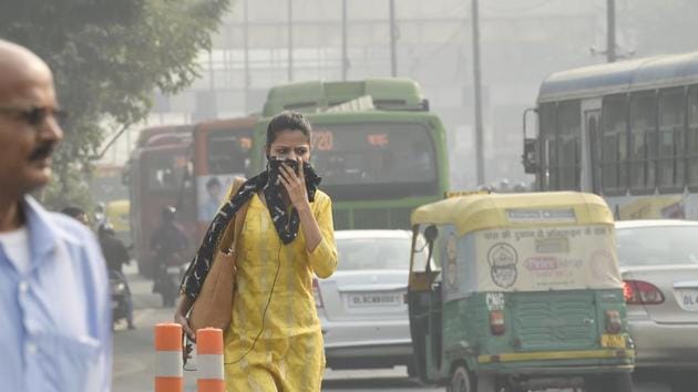 Every year thousands die of pollution-related ailments in Delhi and NCR during the winters when the air is extremely foul(HT/File Photo)