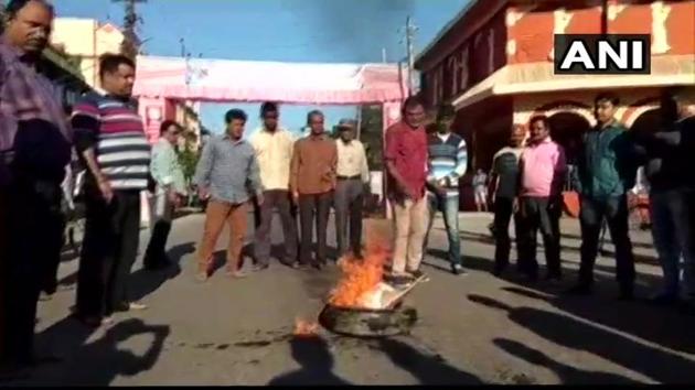 The All Assam Bengali Youth Students Federation has called a 12-hour shutdown in Assam’s Tinsukia.(ANI/Twitter)