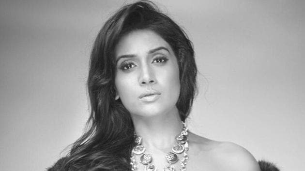 Actor Sonali Kulkarni will be having a working birthday this year (HT PHOTO) Actor Sonali Kulkarni will be having a working birthday this year (HT PHOTO)