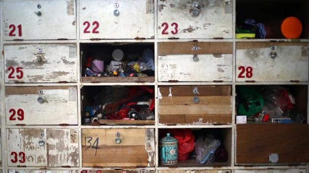 Lockers are seen in the men’s changing room. The shed, built in the 1960s or 1970s, is the sole survivor of such structures, popular in the first half of the last century when public swimming facilities were sparse in the former British colony, and is now a hit with tourists and newlyweds. (REUTERS / Hannah McKay) Lockers are seen in the men’s changing room. The shed, built in the 1960s or 1970s, is the sole survivor of such structures, popular in the first half of the last century when public swimming facilities were sparse in the former British colony, and is now a hit with tourists and newlyweds. (REUTERS / Hannah McKay)