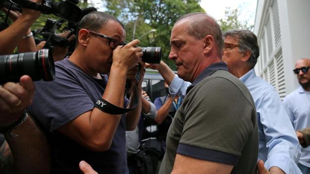 Congressman Onyx Lorenzoni, the future presidential chief of staff, leaves after a meeting with President-elect Jair Bolsonaro, in Rio de Janeiro, Brazil. (Sergio Moraes / REUTERS)