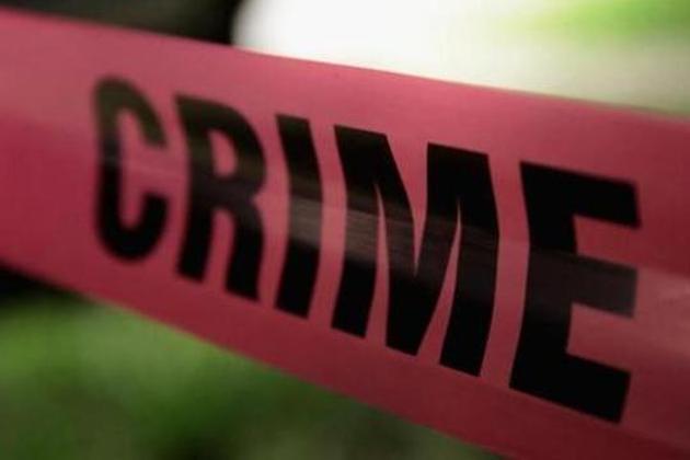 A businessman was accosted by two thieves who waylaid him outside Burhani colony in Market Yard and decamped with cash estimated to be Rs 4.75 lakh on Tuesday morning at 11.30 am (PICTURE FOR REPRESENTATION PURPOSE ONLY) A businessman was accosted by two thieves who waylaid him outside Burhani colony in Market Yard and decamped with cash estimated to be Rs 4.75 lakh on Tuesday morning at 11.30 am (PICTURE FOR REPRESENTATION PURPOSE ONLY)