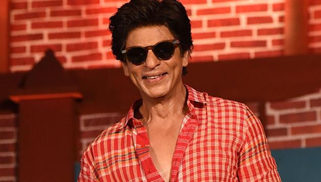 Shah Rukh Khan is ready to celebrate Deepika Padukone and Ranveer Singh’s wedding with the couple whenever they call him.(AFP) Shah Rukh Khan is ready to celebrate Deepika Padukone and Ranveer Singh’s wedding with the couple whenever they call him.(AFP)