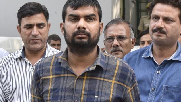 Delhi Police arrested Abhishek Pal, the man who allegedly killed four members of a family in Delhi and dumped their bodies in a canal in UP's Hapur in July 2016, in New Delhi, on Thursday, November 1, 2018. (Sanjeev Verma/HT PHOTO) Delhi Police arrested Abhishek Pal, the man who allegedly killed four members of a family in Delhi and dumped their bodies in a canal in UP's Hapur in July 2016, in New Delhi, on Thursday, November 1, 2018. (Sanjeev Verma/HT PHOTO)