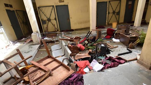 The office at Police Lines in Patna was damaged by newly-recruited constables who went on a rampage following the death of their colleague, a woman, who was reportedly denied medical leave and later died at a private hospital.(HT Photo)