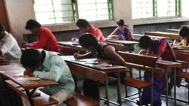 A recent government resolution stated that colleges offering such courses will continue to be governed by the Fee Regulating Authority. (HT File Photo) A recent government resolution stated that colleges offering such courses will continue to be governed by the Fee Regulating Authority. (HT File Photo)