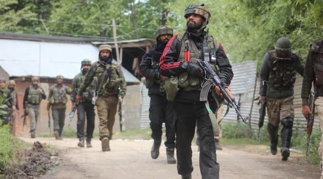 Army soldiers near the site of an encounter in southern district of Shopian, Jammu and Kashmir on May 06, 2018. Two militants were killed in a gunfight with the security forces on Saturday in Jammu and Kashmir’s Shopian district, police said. (Representative Image/HT File Photo) Army soldiers near the site of an encounter in southern district of Shopian, Jammu and Kashmir on May 06, 2018. Two militants were killed in a gunfight with the security forces on Saturday in Jammu and Kashmir’s Shopian district, police said. (Representative Image/HT File Photo)