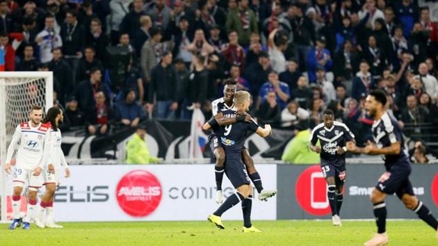 Bordeaux's Andreas Cornelius celebrates scoring their first goal with team mates.(REUTERS)