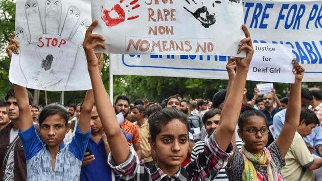 A minor girl who was admitted in an Intensive Care Unit (ICU) of a private hospital in UP’s Bareilly city was allegedly gang-raped by a hospital staffer and four unidentified men. (File photo)(PTI)