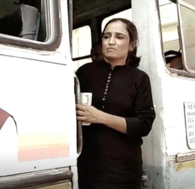 Rewari resident Sharmila was hired as bus conductor on a three-month contract by the Haryana government during the 18-day strike by state roadways’ employees.(HT Photo)