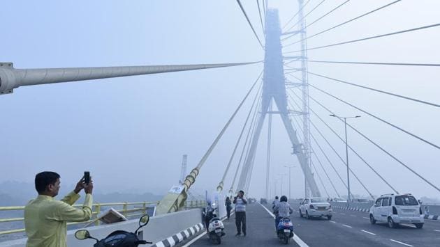 Delhi’s long-delayed Signature Bridge was finally inaugurated on Sunday by chief minister Arvind Kejriwal and deputy CM Manish Sisodia. The iconic bridge, was thrown open for vehicles on Monday. It is expected to significantly reduce traffic in areas of north and northeast Delhi. (Sanchit Khanna / HT Photo) Delhi’s long-delayed Signature Bridge was finally inaugurated on Sunday by chief minister Arvind Kejriwal and deputy CM Manish Sisodia. The iconic bridge, was thrown open for vehicles on Monday. It is expected to significantly reduce traffic in areas of north and northeast Delhi. (Sanchit Khanna / HT Photo)