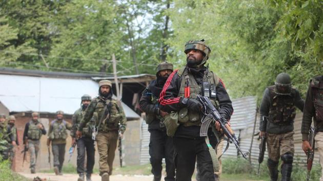 Two militants, including a deserter from the Indian Army, was killed in a gun battle with security forces in south Kashmir’s Shopian district, police said.(HT File Photo)