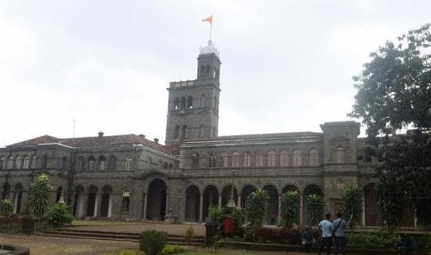 Savitribai Phule Pune University Students Open Library In Amravati For ...