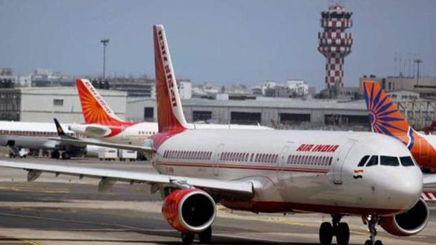 Several flights of Air India have been delayed after the contractual ground staff of AIATSL at the Mumbai airport went on a strike(PTI)