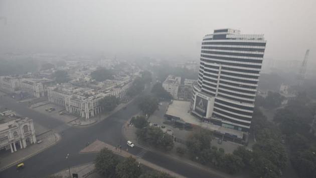 An aerial view from Central Delhi’s Connaught Place on Thursday morning. Experts had warned of a spike in the pollution levels after Diwali even if “partially toxic crackers” were burnt compared to last year. Doctors have said the impact of air pollution on public health can be compared to smoking 15-20 cigarettes a day. (Biplov Bhuyan / HT Photo)