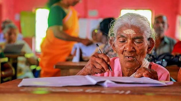 Amma was the oldest candidate and top scorer in the ‘Aksharalaksham’ programme, a flagship initiative of the state-run Kerala State Literacy Mission Authority, with 98 marks out of 100.(PTI) Amma was the oldest candidate and top scorer in the ‘Aksharalaksham’ programme, a flagship initiative of the state-run Kerala State Literacy Mission Authority, with 98 marks out of 100.(PTI)