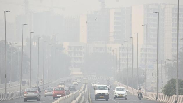 A thick cloud of toxic smog nearly 10 times the recommended limit continued to envelop Delhi on Friday as the air quality deteriorated and was. recorded under ‘hazardous’ category. (Sanchit Khanna/HT PHOTO) A thick cloud of toxic smog nearly 10 times the recommended limit continued to envelop Delhi on Friday as the air quality deteriorated and was. recorded under ‘hazardous’ category. (Sanchit Khanna/HT PHOTO)
