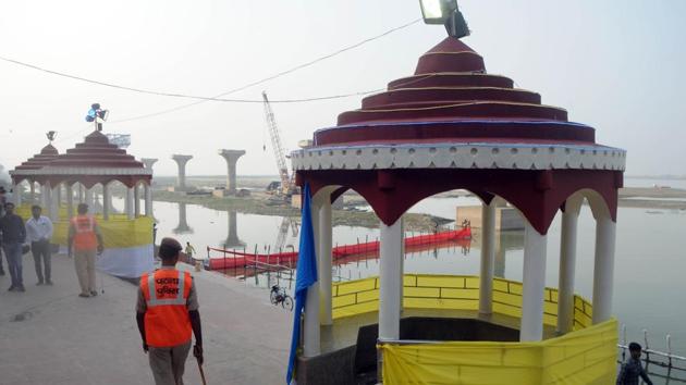 Chath ghat preparation at Ganga river in progress for ahead of Chath Mahaparva at Gandhi Ghat in Patna(Parwaz Khan /HT PHOTO) Chath ghat preparation at Ganga river in progress for ahead of Chath Mahaparva at Gandhi Ghat in Patna(Parwaz Khan /HT PHOTO)