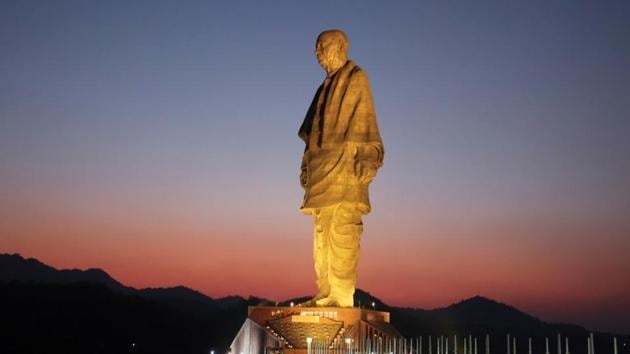 The 182-metre tall Statue of Unity has seen over 1 lakh visitors since it was opened to the public on November 1.(REUTERS) The 182-metre tall Statue of Unity has seen over 1 lakh visitors since it was opened to the public on November 1.(REUTERS)
